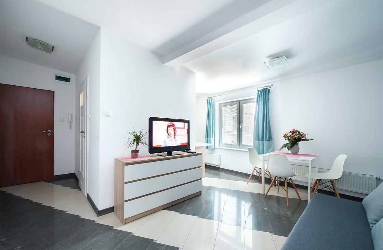 Port-Lodz Apartment By Pinpoint מראה חיצוני תמונה